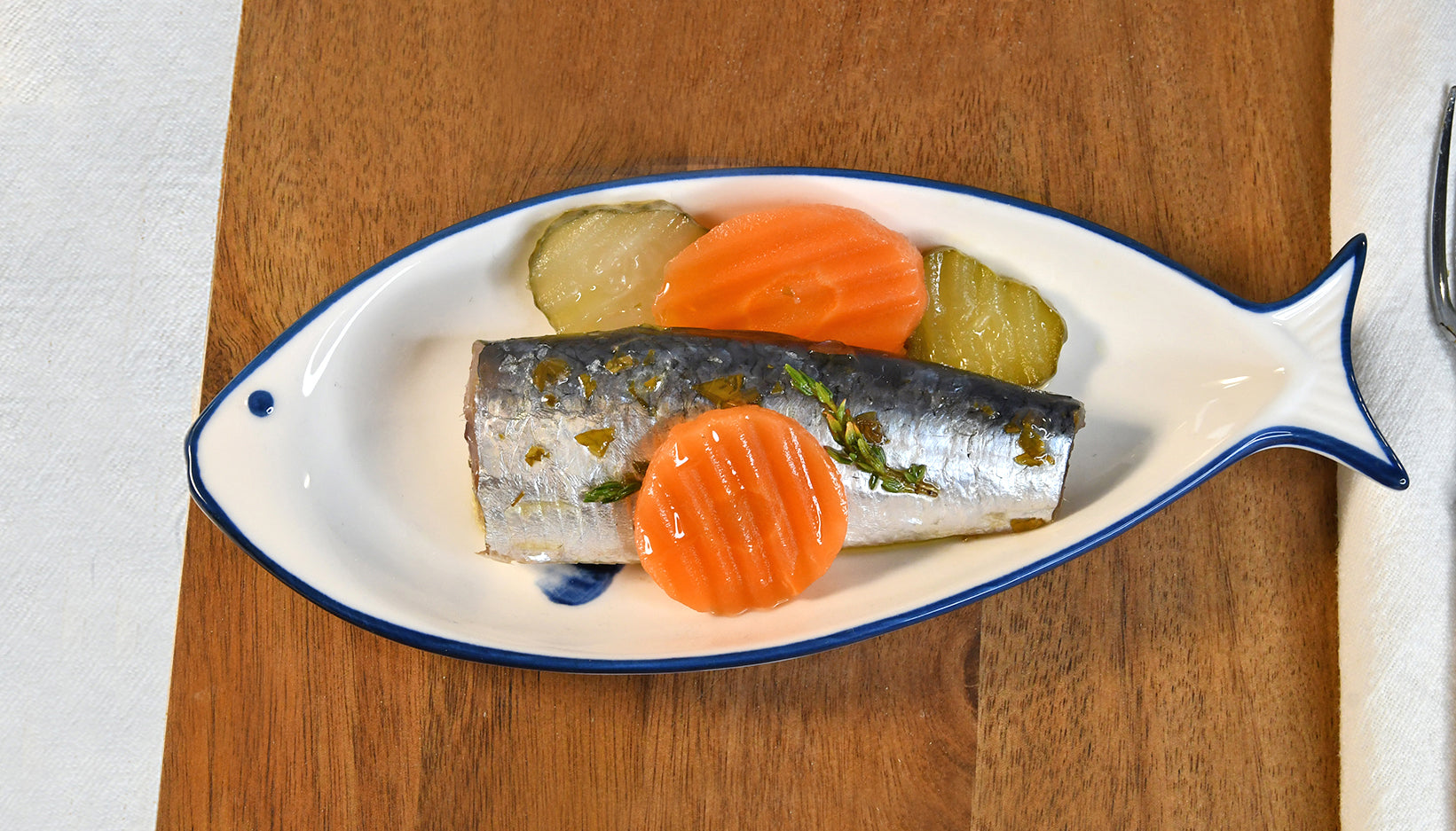 Minerva Sardines in Spiced Olive Oil with Pickles