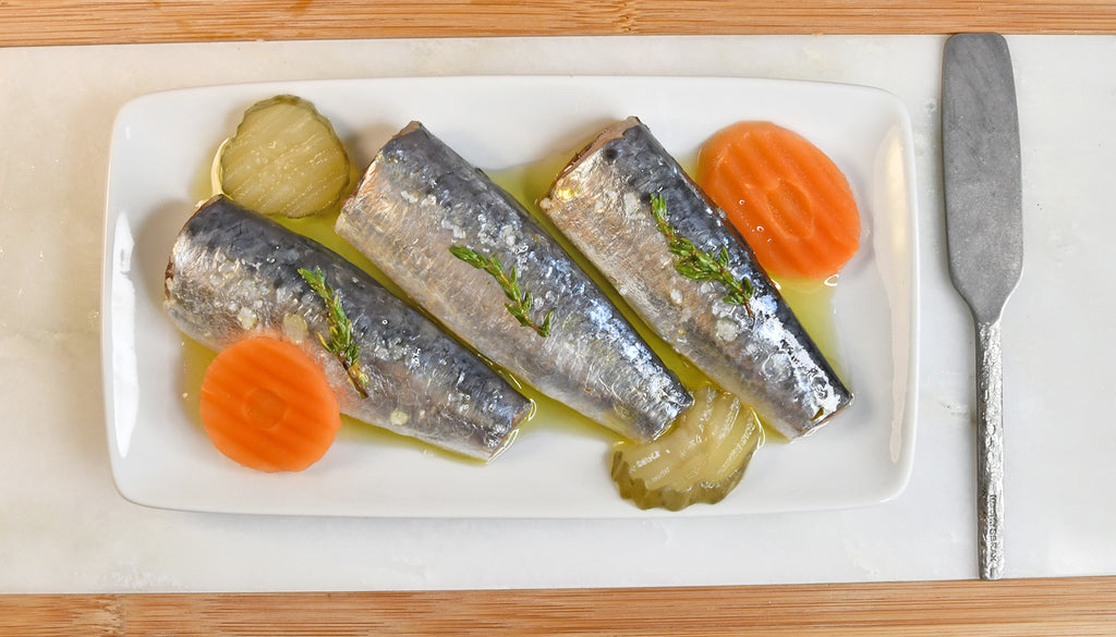 Minerva Sardines in Spiced Olive Oil with Pickles