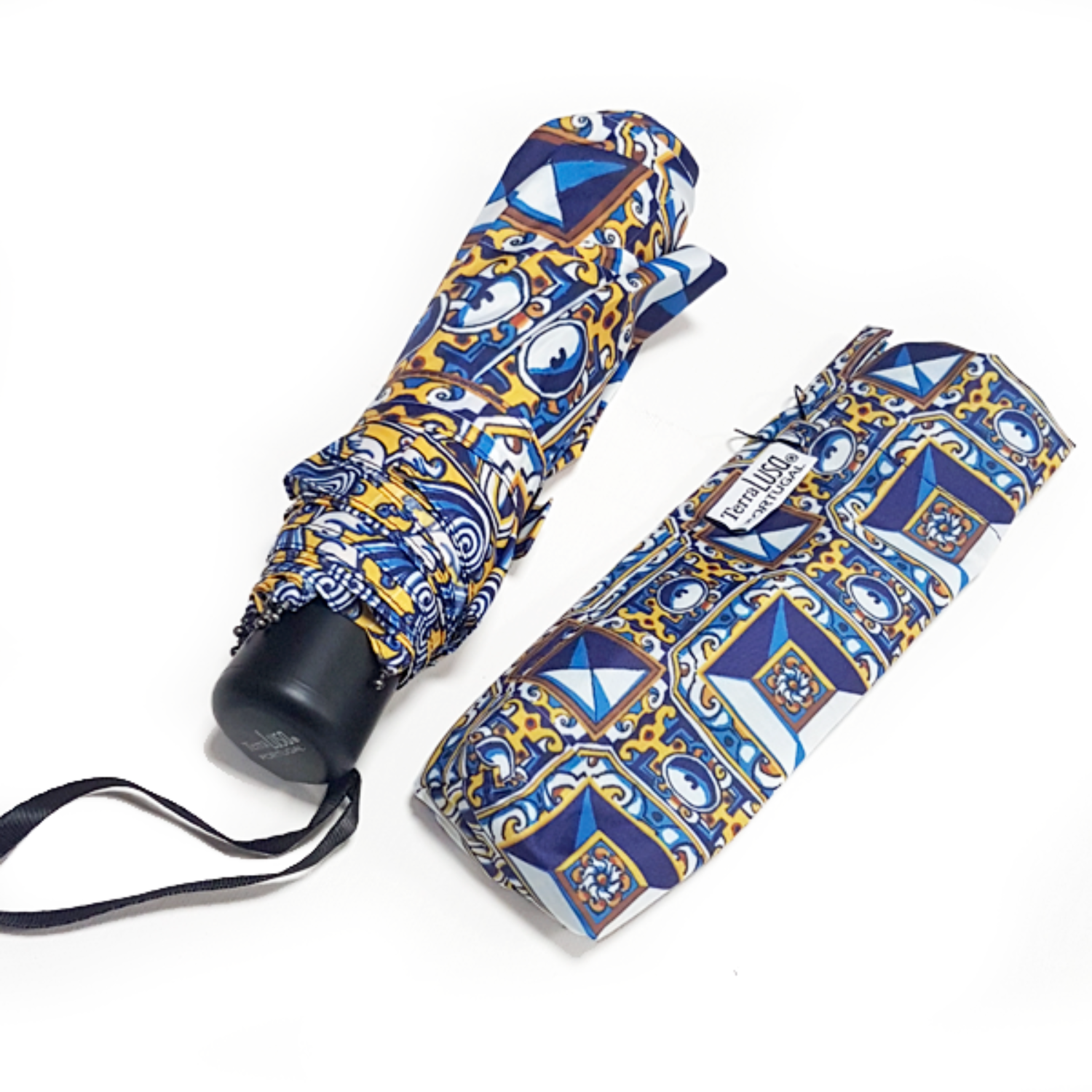 Terra Lusa 17th Century Portuguese Tiles – Diamond Tip Umbrella