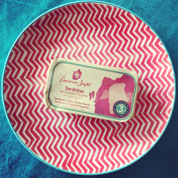 Conservas Santos Sardines in Spicy Tomato Sauce