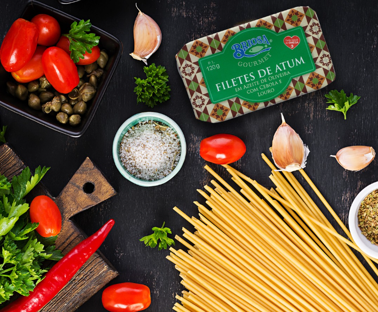 Briosa Gourmet Tuna Fillets in Olive Oil with Onion and Laurel