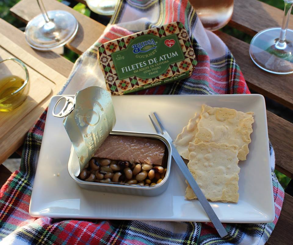 Briosa Gourmet Tuna Fillets in Olive Oil with Black Eyed Peas