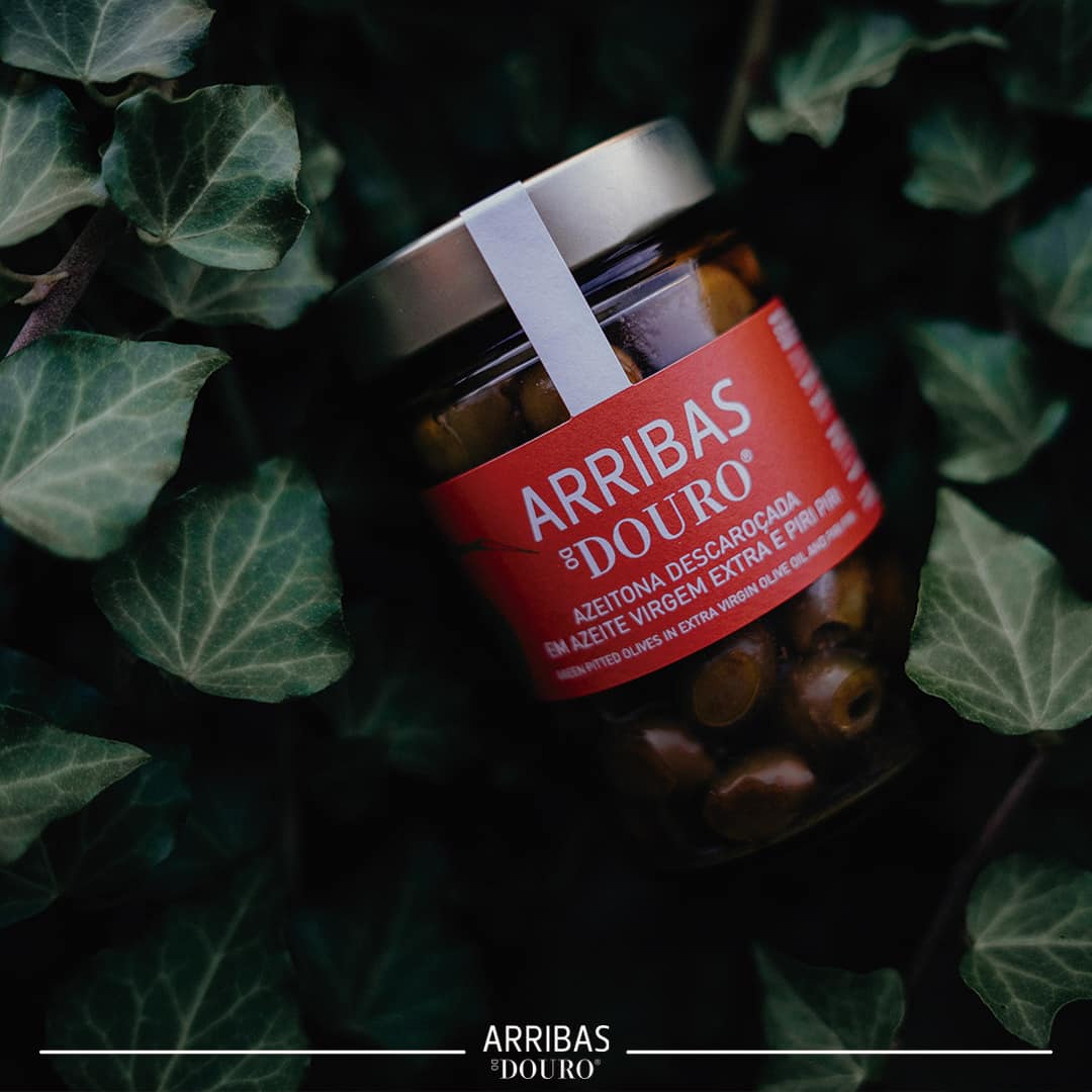 Arribas do Douro Green Pitted Olives in Extra Virgin Olive Oil and Piri-Piri