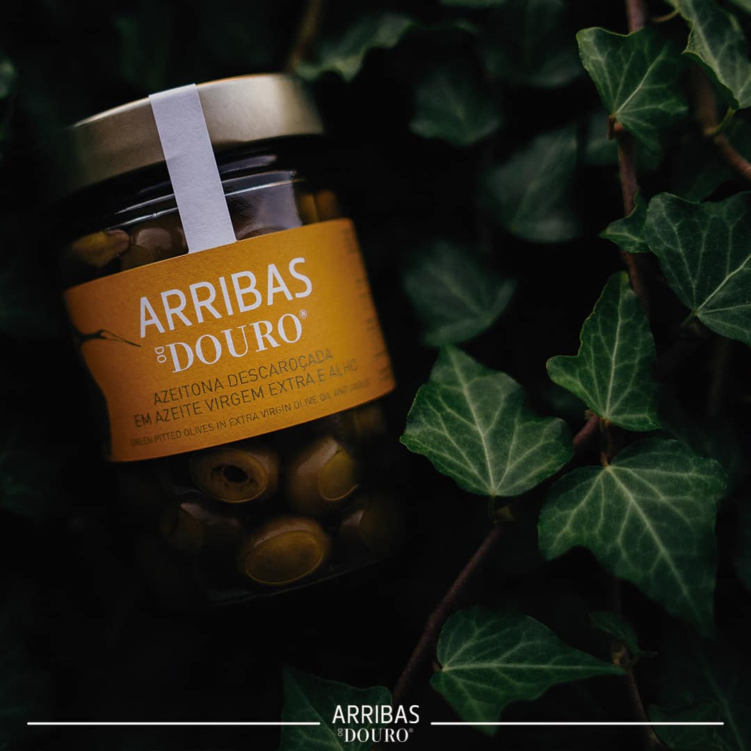 Arribas do Douro Green Pitted Olives in Extra Virgin Olive Oil and Garlic